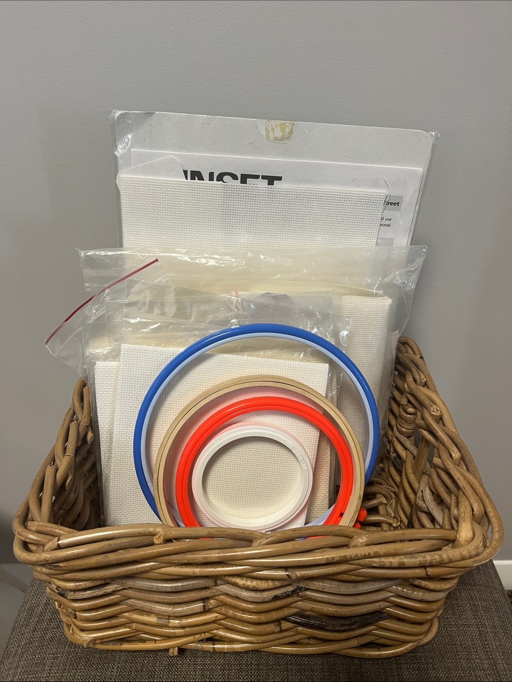 Embroidery bundle - Hoops and cross stitch fabric in wooden basket